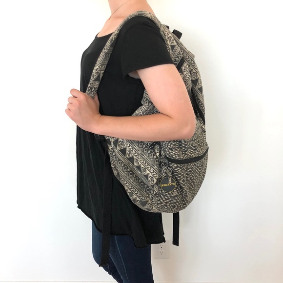 Billabong Accessories - BILLABONG backpack!!! Black and cream